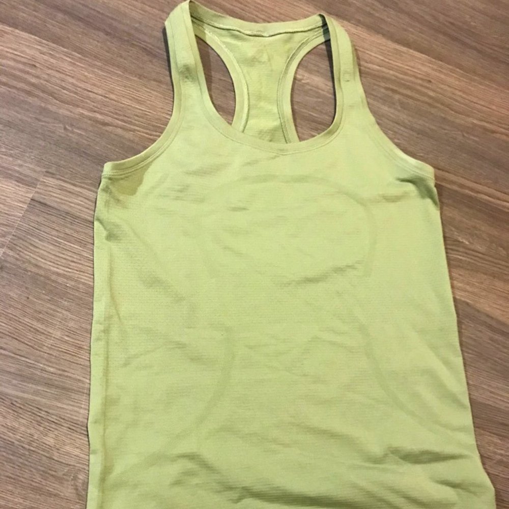Lululemon Tank - Picture 1 of 2